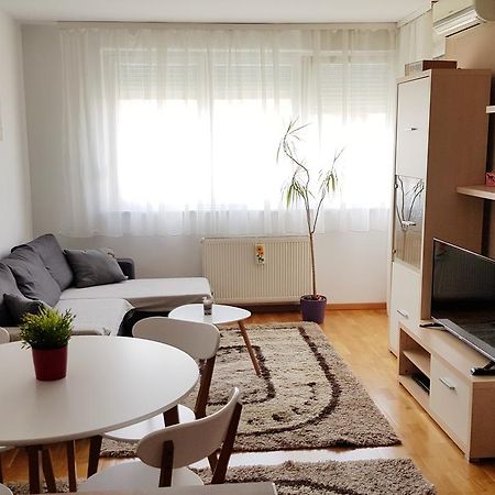 Apartment Petar I Dora Zagreb Exterior foto